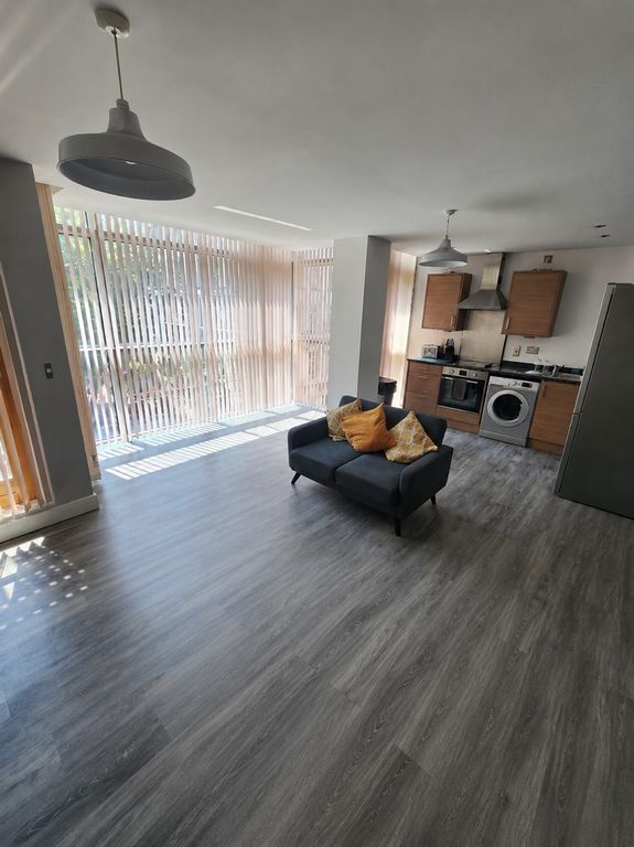 Thumbnail **New to the market, a Two Bedroom Apartment available on Temple Street**