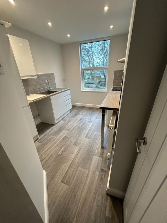 Thumbnail **Two Bedroom Flat available to Rent, walking distance to Sutton Coldfield Town Centre**